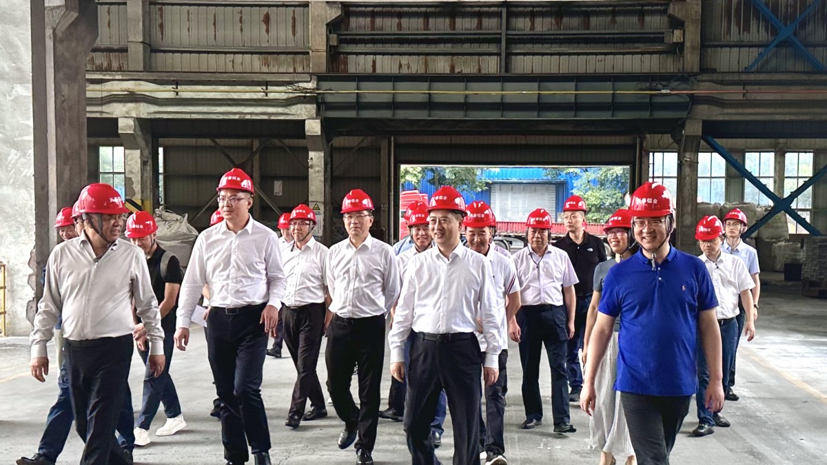 cM0R3f.jpg cM0R3f.jpg